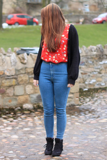 OOTD, outfit of the day, red floral top, high waist jeans, sneaker wedges