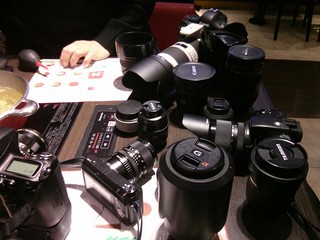 How many cameras, lens?