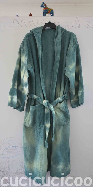 bathrobe makeover (front): tie dye