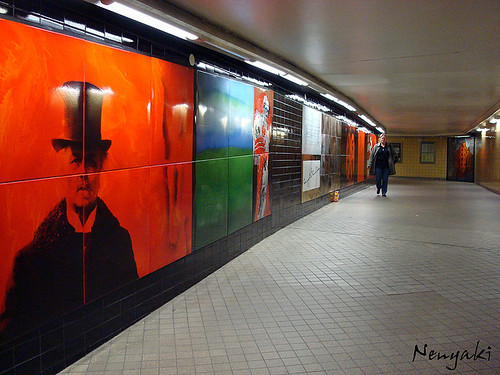 Stockholm Rådmansgatan Tunnelbana station (by: Nenyaki, creative commons)