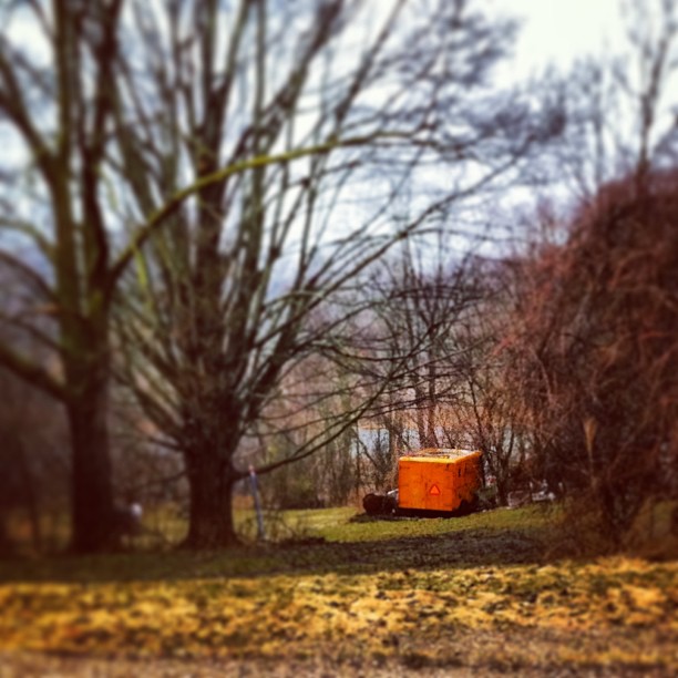 Random #orange trailer on the drive home. #cmglimpse #cmig365apr