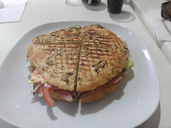 sandwich pastrami.jpg