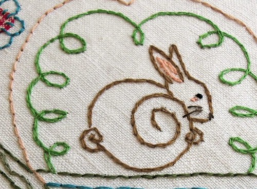 Curlywurly Cottontail detail