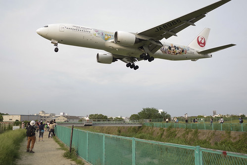 New GR Test shot at Senrigawa (4) JAL Happiness Jet No.2 with Disney charactors painting