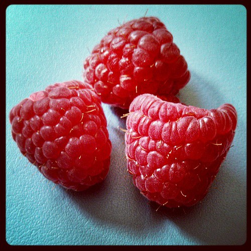 Good Morning! #food #fruit #raspberries #yumo