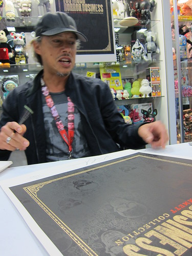Kirk Hammett Signing