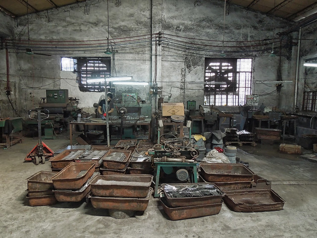 Chinese Knife Factory