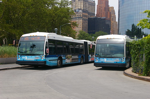 12-174 A pair of New York 'bendy buses' at South Ferry Station