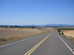 Heading west towards the Kings Valley Highway