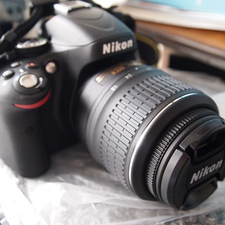 ニコン D5100 開封の儀　ボディ レンズ撮りつけ