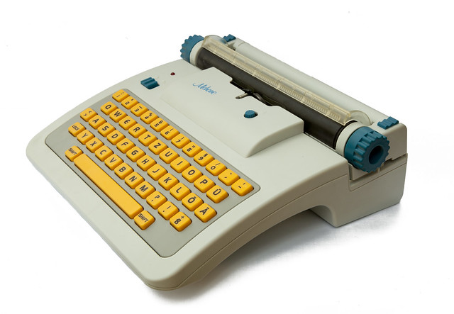 Mehano toy typewriter