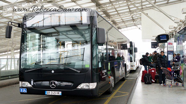 shuttle bus Paris Charles de Gaulle Airport - rebeccasaw (16)