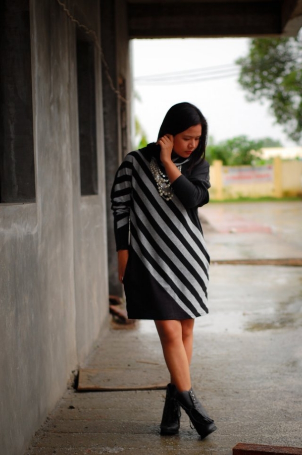 Denise Katipunera, Style Blog, Diagonal Stripe Dress, Rainy Day Dressing