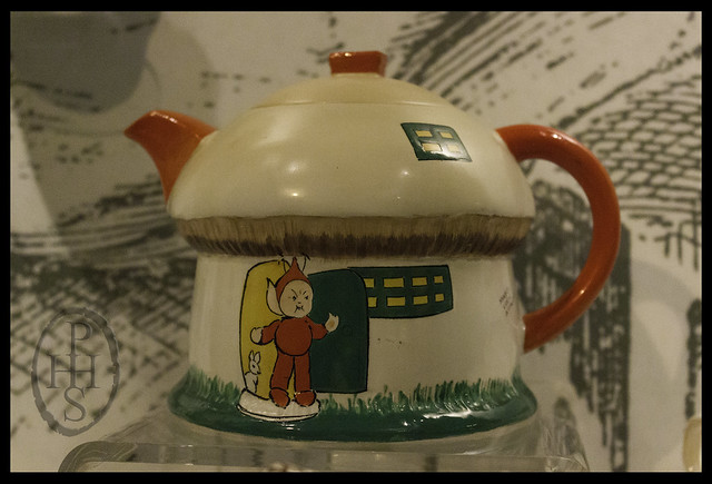 Mabel Lucie Attwell Boo Boo Mushroom Teapot (101)
