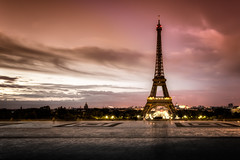 Sunrise at the Eiffel Tower