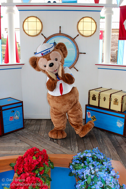 Meeting Duffy the Disney Bear