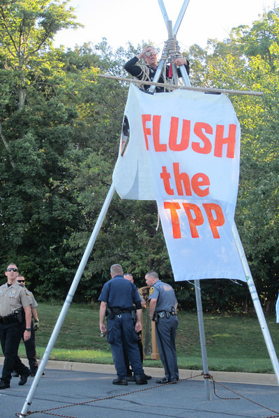 Tripod Blockade of TPP Negotiations