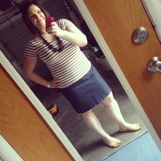 Today's #ootd brought to you by the color brown. Oh wait, whit too (forgot about my legs!) 