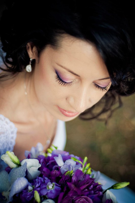Purple bride bouquet