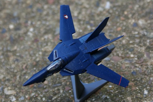 F-toys 1/144 - Macross VF-1J Valkyrie - "Dark Bird" - 4
