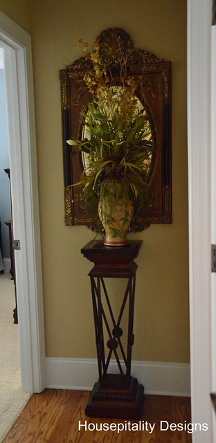 Guest Room Foyer
