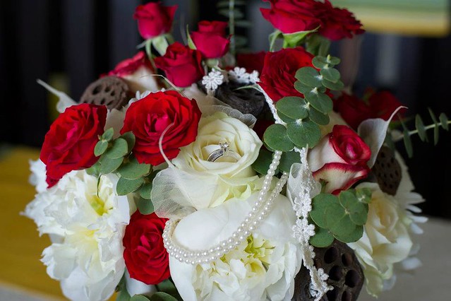 vintage bride bouquet in red & white
