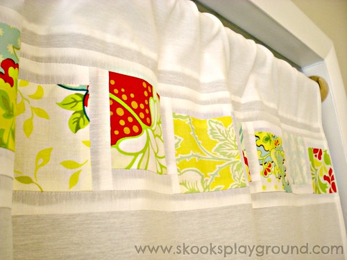Sewing Room Curtain - Detail 2