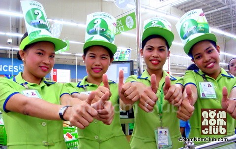 SM Hypermarket Tagline: "Happy To Serve"