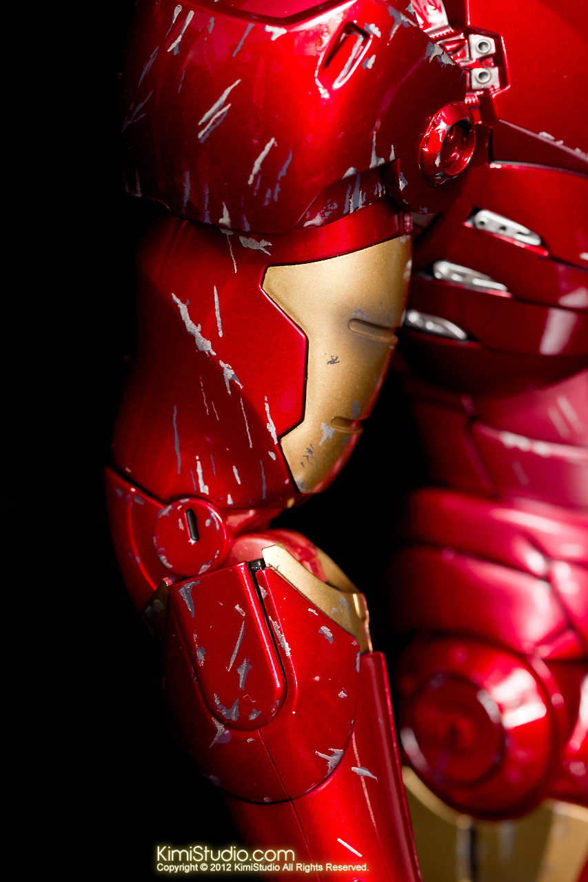 2012.09.13 MMS110 Hot Toys Iron Man Mark III 戰損-011