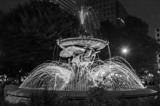 Bajnotti Fountain Providence Night