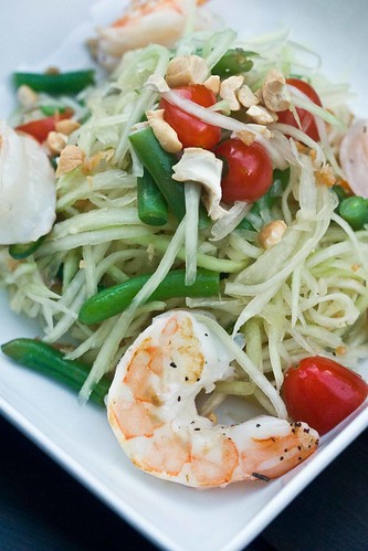 green papaya salad with shrimp