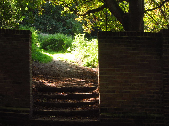 Entrance to Pitt's Garden, Sandy Heath
