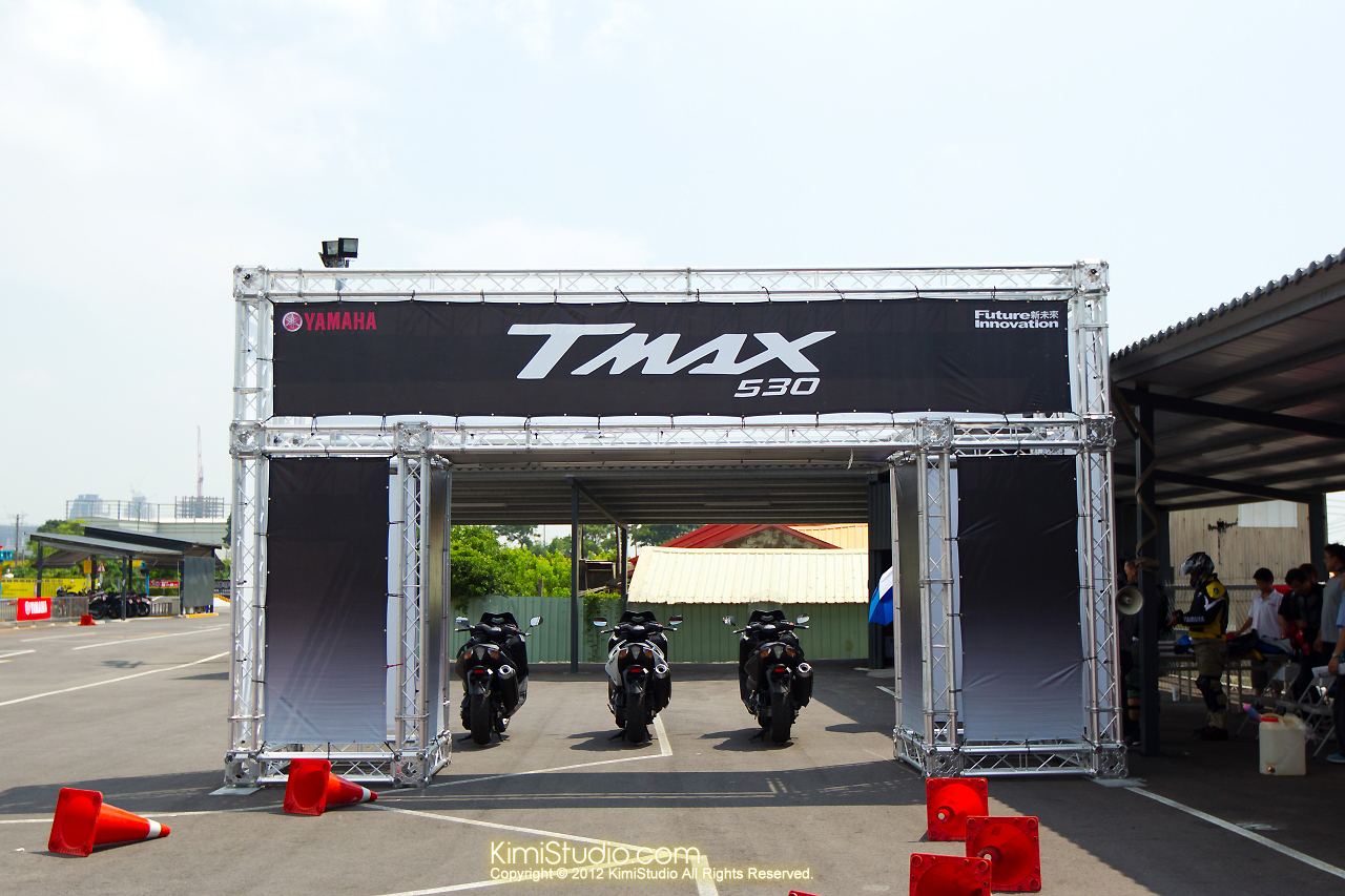 2012.09.01 T-MAX 530-001