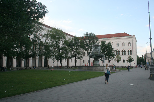 Geschwister-Scholl-Platz - Ludwig-Maximilians-Universität München