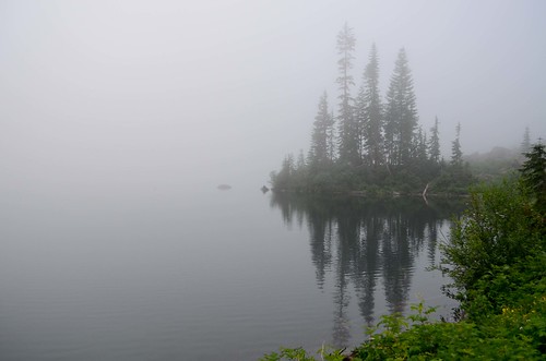 Foggy Hike to Lake Twenty Two