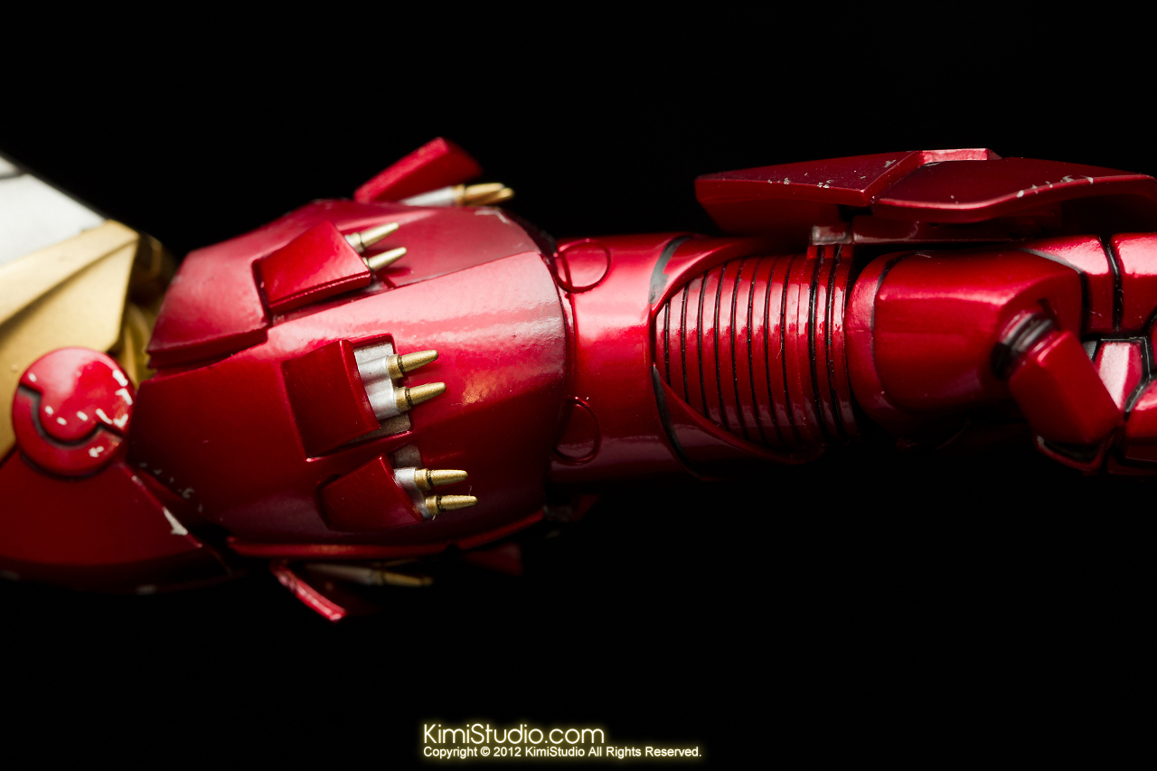 2012.09.01 Hot Toys Iron Man Mark VI-028