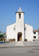 Sant'Andrea del Pizzone frazione di Francolise - Chiesa di Maria SS. delle Grazie.