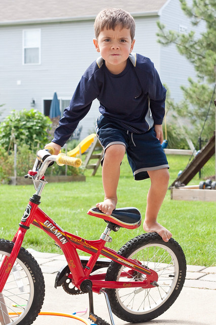 Bike Tricks - The Risky Kids