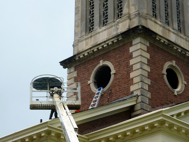 P1120035-2012-09-17-Decatur-1st-Baptist-steeple-window-repair