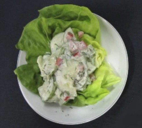 Side Salad with Tomato, Cucumber, and Yogurt