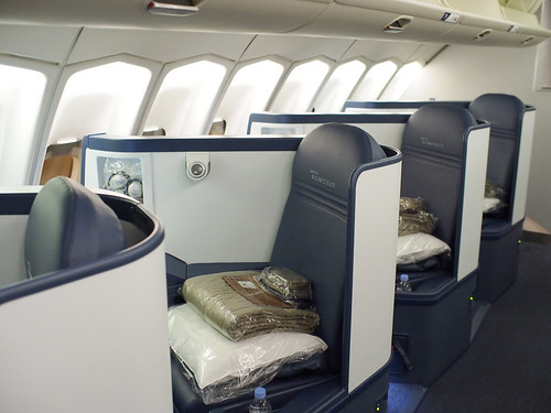 Delta 747 Business Elite Upper Deck New Seats by Ricardobtg