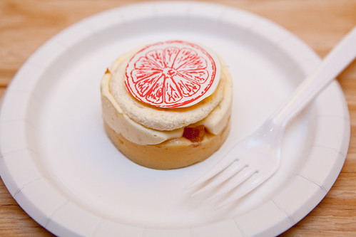 Pierre Hermé's dessert: Grapefruit cake
