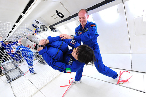 Samantha Cristoforetti and Alex Gerst during a parabolic flight