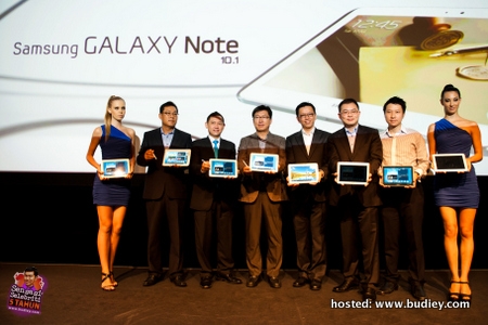 SamsungGalaxyNote10.1 Launch Picture 1