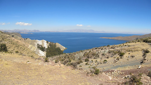 Lac Titicaca: la roche se colore sur l'Isla del Sol