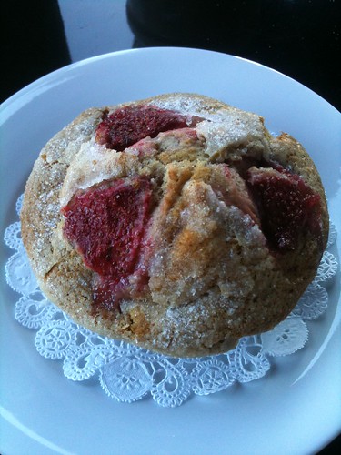 Strawberry-Buttermilk Muffin