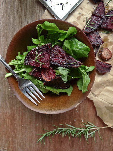 simple rosemary roasted beets