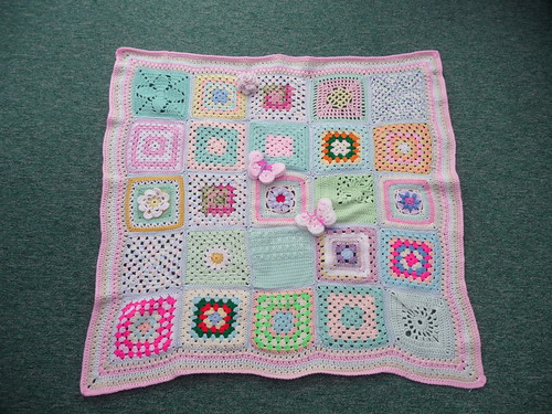 Thanks to 'jean nock' for assembling. Thanks everyone for sending in such pretty Squares!