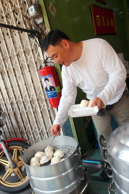 Must Try Bangkok Food: 12 Yong Sheng's Handmade Steamed Char Siew Bun