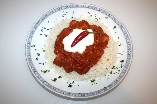 32 - Pikantes Hähnchencurry  / Zesty chicken curry - Serviert